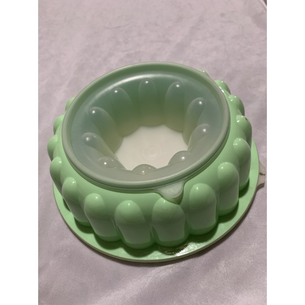 Vintage TUPPERWARE Jadeite Mint Green Jello Mold Ice Ring Jel-n-serve 3 Pc #1202